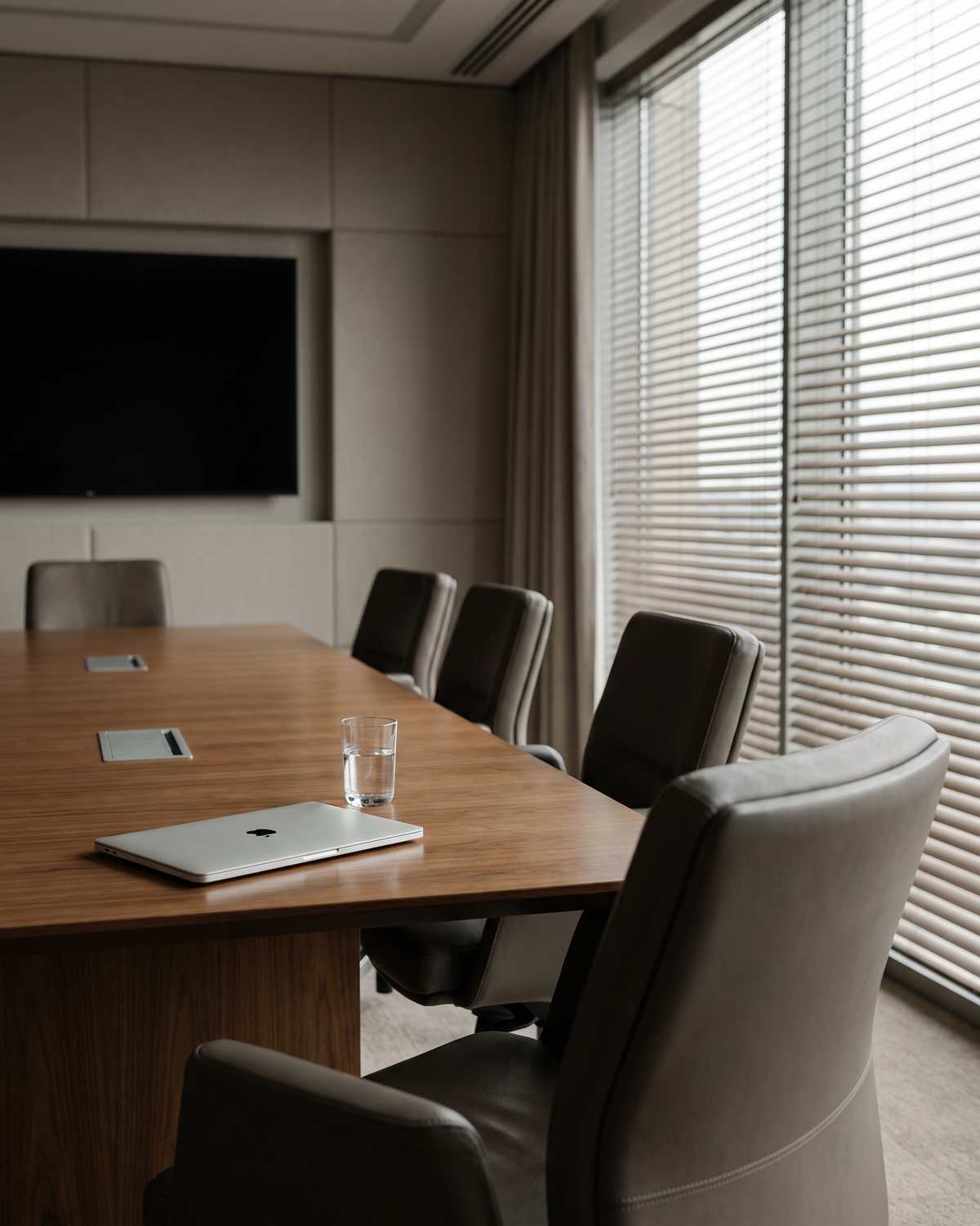 Panic Attack at Work — The moments this guide is written for, and what it does about each